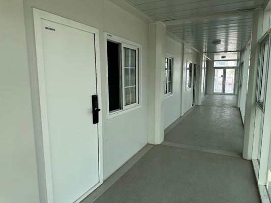 Быстрая установка Преимущество 20 40ft Steel Sandwich Panel Flat Pack Container House for Office Apartment Mall Workshop