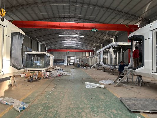 Разумный дизайн современного стиля на открытом воздухе Стальной контейнер Капсула Дом Модульная капсула Гостиница водонепроницаемая и влагонепроницаемая