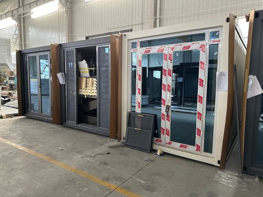 Дома с предварительно построенными зданиями Магазин 30 футовый расширяемый контейнерный дом с бассейном для гибкой сборки и быстрой установки