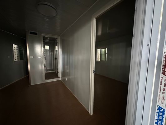 Многофункциональный расширяемый контейнер Доступный 30 футов 40 футов Легко устанавливать Огнеупорный Легкий сталь Префабрикованный модульный мобильный дом