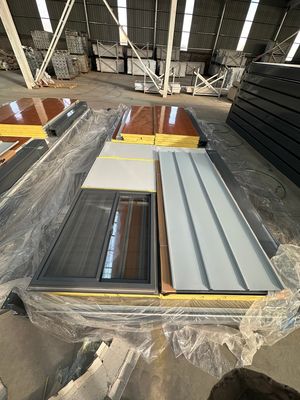 Быстрая сборка Контейнерный офис водонепроницаемый огнеупорный модульный стальной рамы Flat Pack Container House 40'HC Shipping Hotel