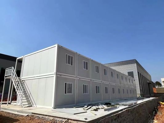 Дихательный готовый Prefab Bolt Container House 3 спальни Виллы 40 футов Разъемный контейнерный дом Местный стандарт электричества