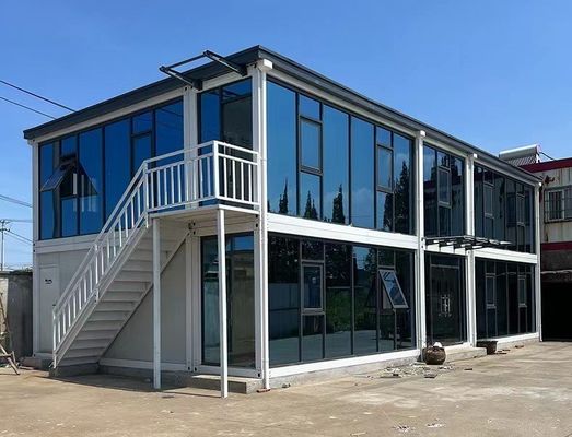 Дихательный готовый Prefab Bolt Container House 3 спальни Виллы 40 футов Разъемный контейнерный дом Местный стандарт электричества