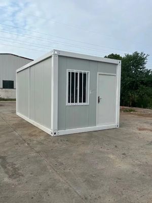Дихательный готовый Prefab Bolt Container House 3 спальни Виллы 40 футов Разъемный контейнерный дом Местный стандарт электричества