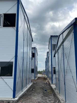 Квадратный домик Сэндвич панельные дома Мобильный домик с предварительной изготовленной конструкцией из стали